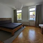 Zentral Gelegen, Sehr Geraeumig, 3 Zimmer, 3 Betten